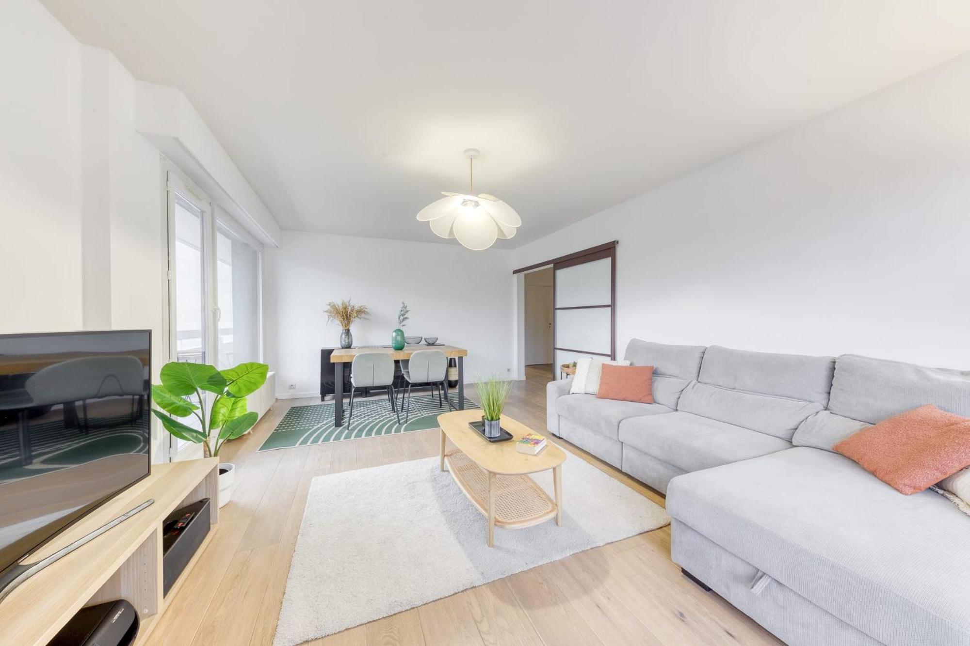 Grand Appartement Spacieux - Proche Paris Sevres Luaran gambar