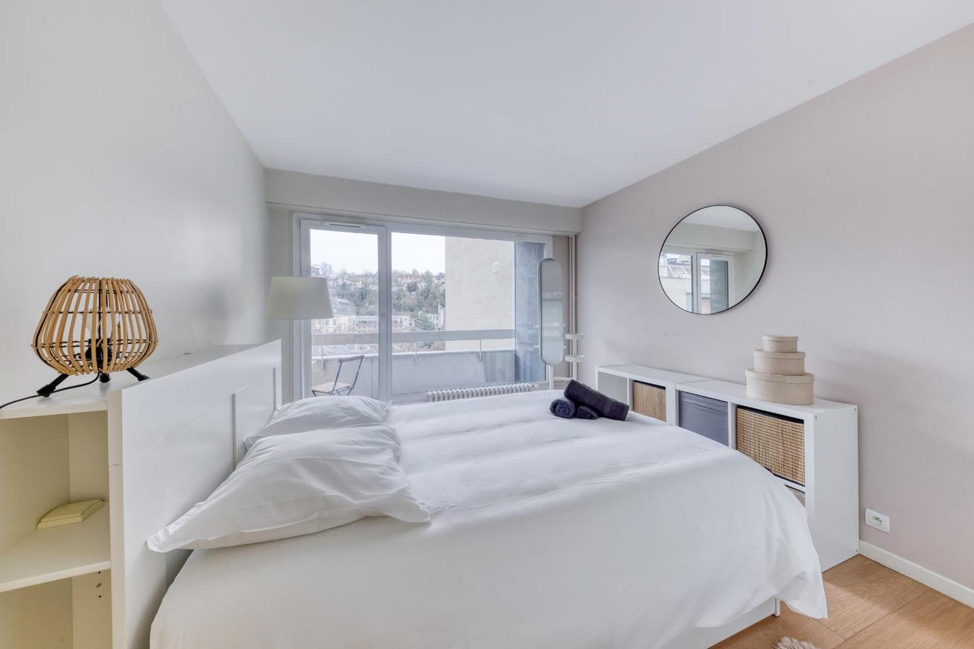 Grand Appartement Spacieux - Proche Paris Sevres Luaran gambar